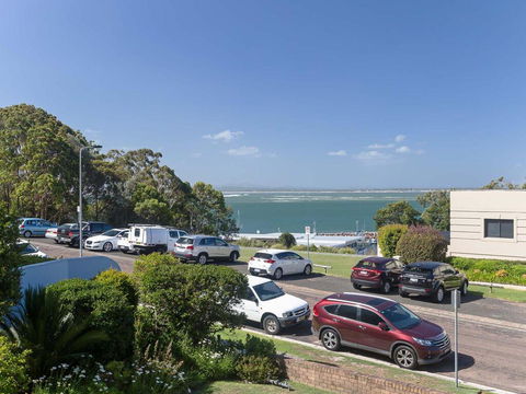 1 'Portofino' 7 Laman Street - Aircon & 1st Level Unit - Darwin Holiday 0