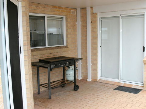 1 'The Clippers' 131 Soldiers Point Road - Fabulous Waterfront Unit - Darwin Holiday 2