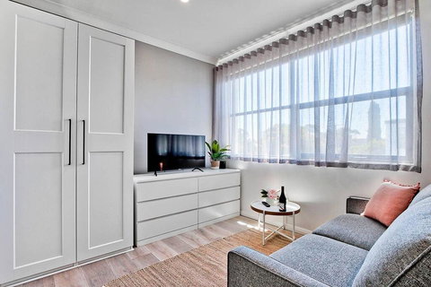 1 Bedroom Apt With Air-Conditioning In Plympton - Darwin Holiday 0