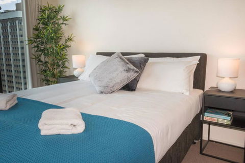 1 Bedroom Studio Apartment Near Eagle Street - Darwin Holiday 1