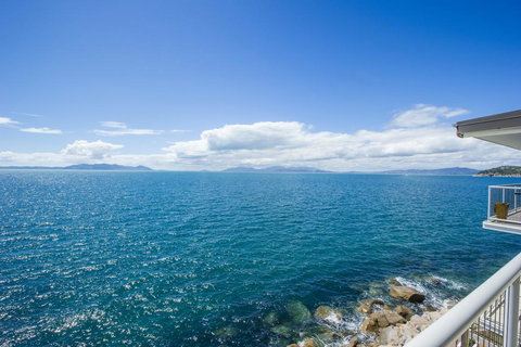 1 Bright Point Apartment 5402 - Darwin Holiday 0