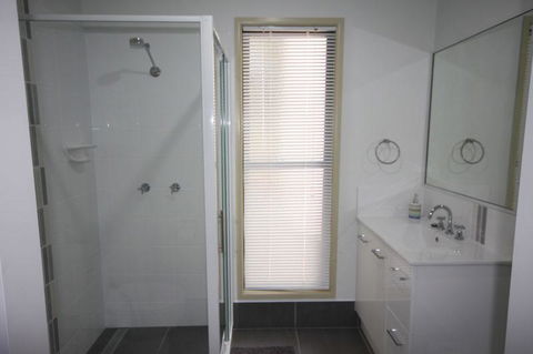 1 Naiad Court - Lowset Family Home With Swimming Pool And Covered Deck. Pet Friendly - Darwin Holiday 3