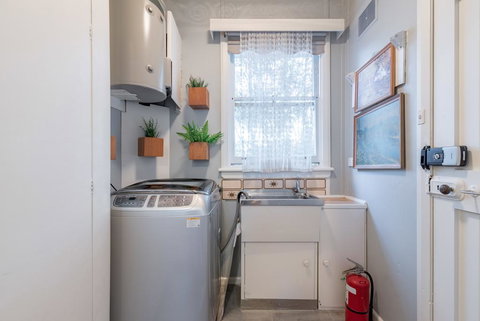 1 Private Double Room In Carramar 1 Minute Walk To Station - SHAREHOUSE - Darwin Holiday 3