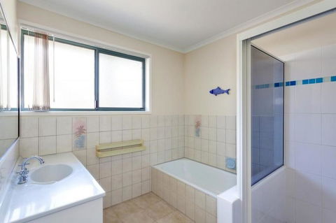 1-33 Tingira Close - Rainbow Beach, Gorgeous Ocean Views, Swimming Pool, Air Conditioning - Darwin Holiday 1