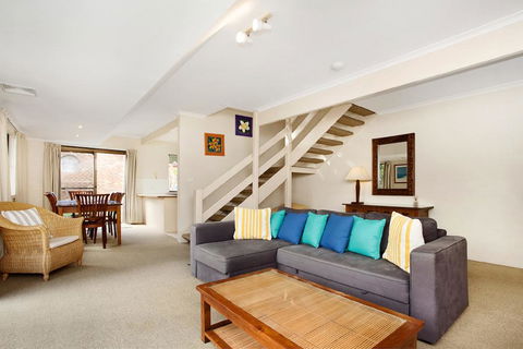 1/63 Shirley Street, Byron Bay - Mango Tree - Darwin Holiday 0