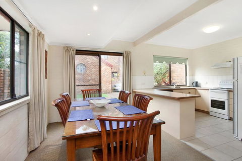 1/63 Shirley Street, Byron Bay - Mango Tree - Darwin Holiday 2