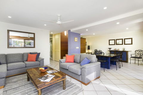 1/67 Noosa Parade - Darwin Holiday 3