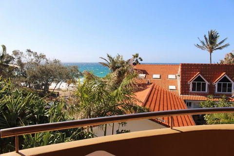 1/9 Marine Parade, Wategos Beach - Beachbound - Darwin Holiday 0