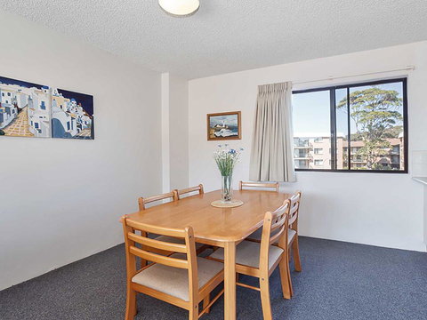 10 'Intrepid' 3 Intrepid Close - Water Views Over Shoal Bay Beach - Darwin Holiday 1