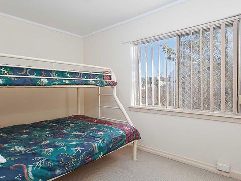 10 'Teramby Court' 104 Magnus Street - In Nelson Bay CBD With Water Views And WIFI - Darwin Holiday 3