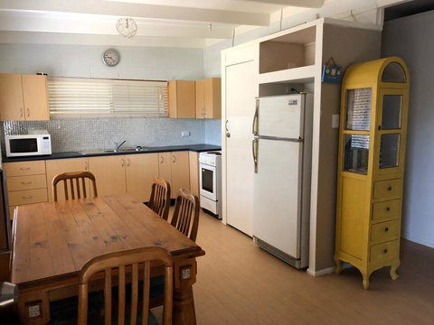 10 Cypress Avenue - Rainbow Beach, Fantastic Beach Location - Darwin Holiday 1