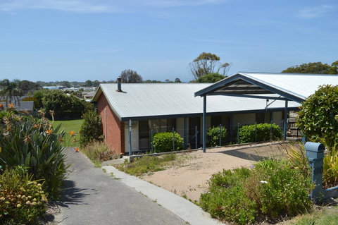 100 On Myer - Darwin Holiday 0