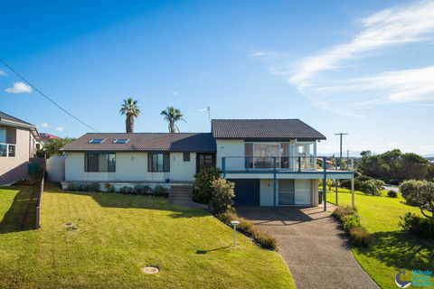 106 Ocean Parade Dalmeny - Darwin Holiday 0