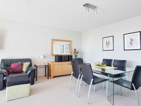 11 'Bayview Apartment' 42 Stockton Street - Right In The CBD Of Nelson Bay With Water Views - Darwin Holiday 1