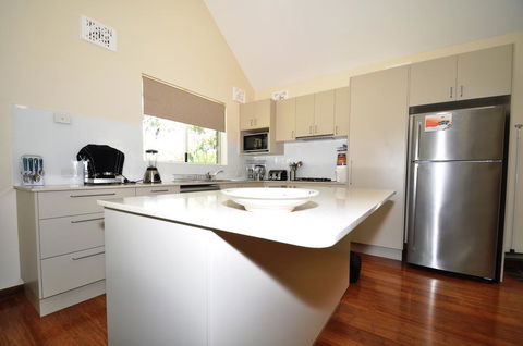 11 Barkala St. Dalmeny - Darwin Holiday 2