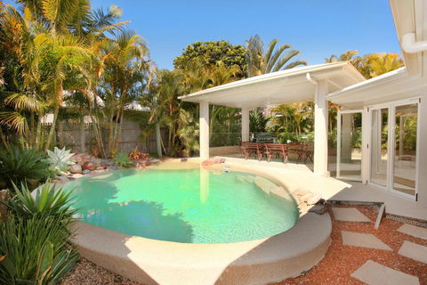 11 Dalmor Court, Coolum Beach - Pet Friendly, Linen Supplied, 500 BOND - Darwin Holiday 1