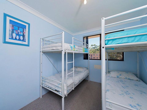 12 'Commodore', 6 Intrepid Close - Beautiful Water Views - Darwin Holiday 1