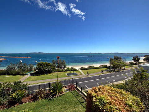 12 'Kiah', 53 Victoria Pde - Panoramic Water Views In The Heart Of Nelson Bay - Darwin Holiday 0