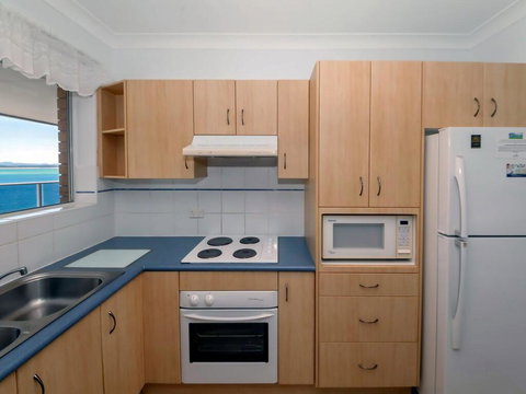 12 'Kiah', 53 Victoria Pde - Panoramic Water Views In The Heart Of Nelson Bay - Darwin Holiday 1