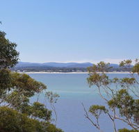 12 'Thurlow Lodge' 6 Thurlow Avenue - water views pool and central location - Darwin Holiday