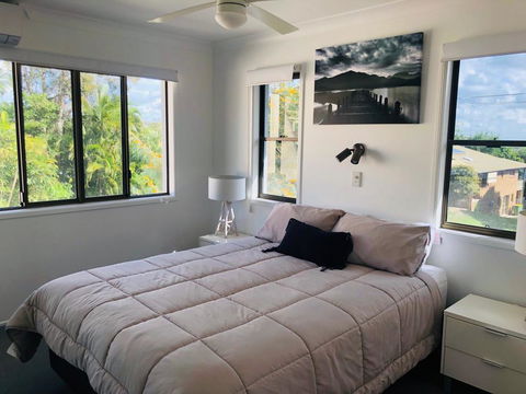 12 Cooloola Drive - Family Home, Close To Beach, Pet Friendly - Darwin Holiday 1