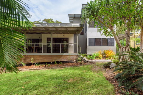 12 Naiad Court- Pool, Sleeps 8, Close To Beach - Darwin Holiday 1