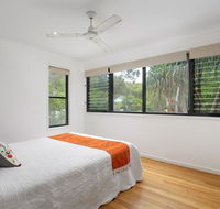 12 Naiad Court- Pool sleeps 8 close to beach - Darwin Holiday