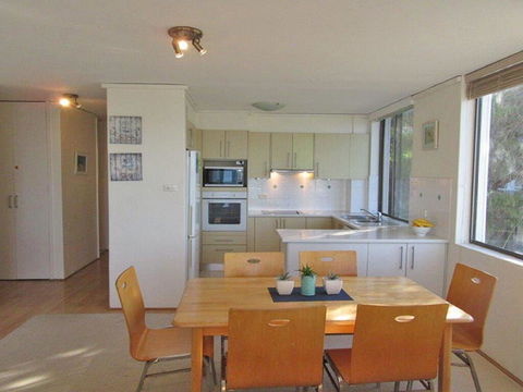 13 'Harbourside', 3-7 Soldiers Point Road - Fantastic Waterfront Unit - Darwin Holiday 2