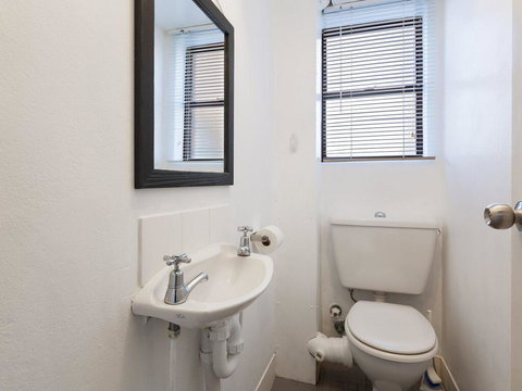 13 'INTREPID', 3 INTREPID CL - FANTASTIC UNIT WITH STUNNING WATER VIEWS - Darwin Holiday 3