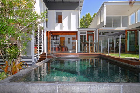 13 Ann Street, Coolum Beach, Pet Friendly, Linen Included - Darwin Holiday 0