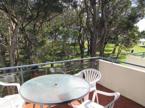 13' Mistral Court', 17 Mistral Close - Walk Across To Little Beach! - Darwin Holiday 0