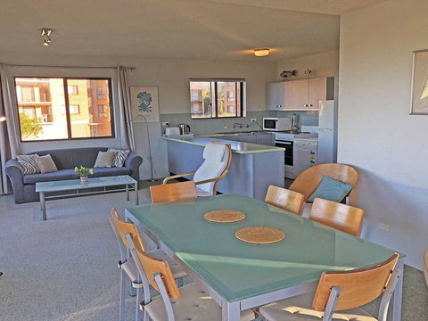 14 'Intrepid', 3 Intrepid Close - Unlimited Magnificent Water Views - Darwin Holiday 1