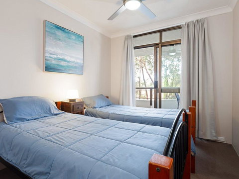 14 'The Commodore' 9-11 Donald Street- Unit In The Heart Of Town With Views & WIFI - Darwin Holiday 1