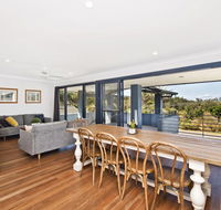 143 Matthew Flinders Drive Port Macquarie - Darwin Holiday