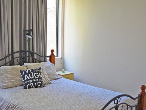 15 'Harbourside' 3-7 Soldiers Point Road - Right On The Waterfront - Darwin Holiday 2