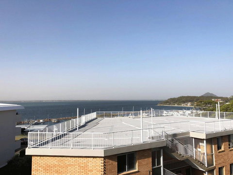 15 Dolphin Cove, 2 - 6 Government Rd - Stunning Penthouse With Views, Lift & Ducted Air Conditioning - Darwin Holiday 0