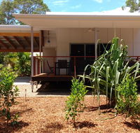 15 Esprit Drive - Rainbow Shores Gorgeous Modern Beach House - Darwin Holiday
