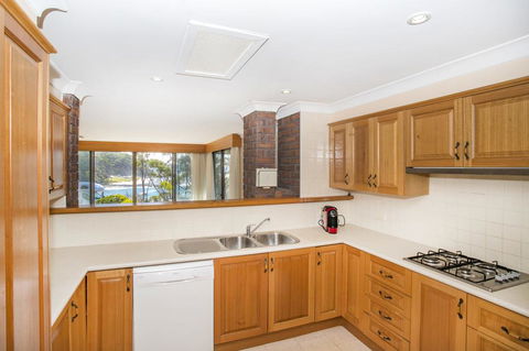 16 Shipton Cres - Secluded Away - Darwin Holiday 1