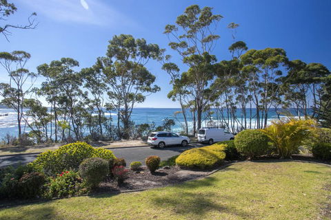 16 Shipton Cres - Secluded Away - Darwin Holiday 0