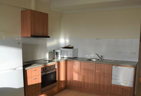 19 Lakeview Plaza - Darwin Holiday 3