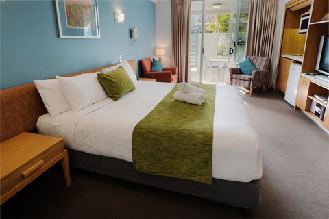 1BR Coolum Beach , Roof Terrace, Spa, Tennis, Pool - Darwin Holiday 3
