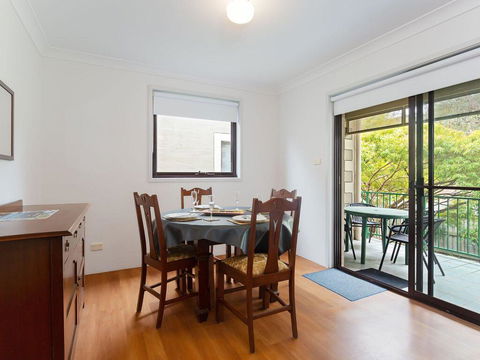 2 'Carindale', 19-23 Dowling Street - Pool, Tennis Court, Close To Town - Darwin Holiday 3
