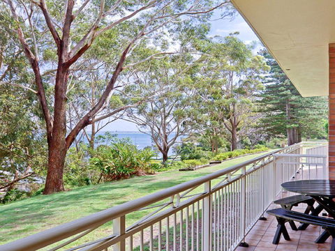 2 'Fiddlers Green' 62 Magnus Street - Ground Floor Unit Walking Distance To Nelson Bay - Darwin Holiday 0