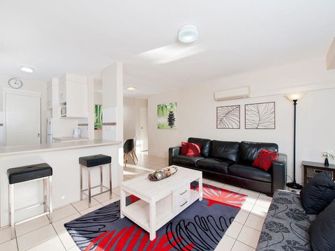 2 'Fleetwood', 63 Shoal Bay Road - Spectacular Views - Darwin Holiday 1