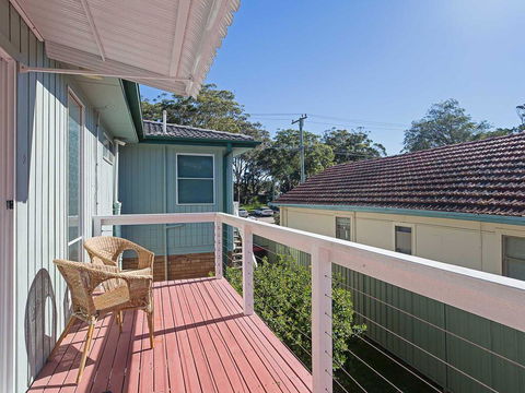 2 'Hibiscus Court' 9 Government Road - Fantastic Air Conditioned 3 Bedroom Unit - Darwin Holiday 1