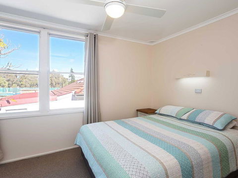 2 'Hibiscus Court' 9 Government Road - Fantastic Air Conditioned 3 Bedroom Unit - Darwin Holiday 3