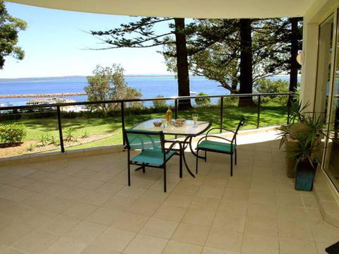 2 'Magnus Pines' 52-56 Magnus Street - Stunning Unit With Aircon, Water Views & Foxtel - Darwin Holiday 3