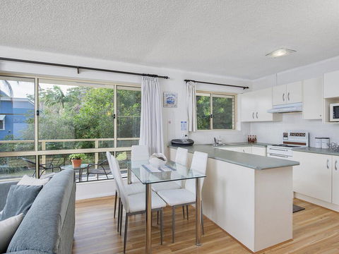 2 'Shoal Court', 7 Lillian Street - Fabulous Location With Water Views - Darwin Holiday 3