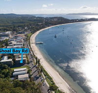 2 'Shoal Towers' 11 Shoal Bay Rd - across the road to beautiful Shoal Bay Beach - Darwin Holiday