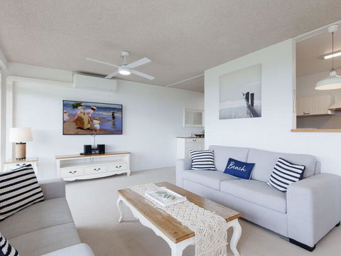 2 'The Helm' 22 Voyager Cl - Stunning Waterfront Unit With Air Conditioning - Darwin Holiday 3